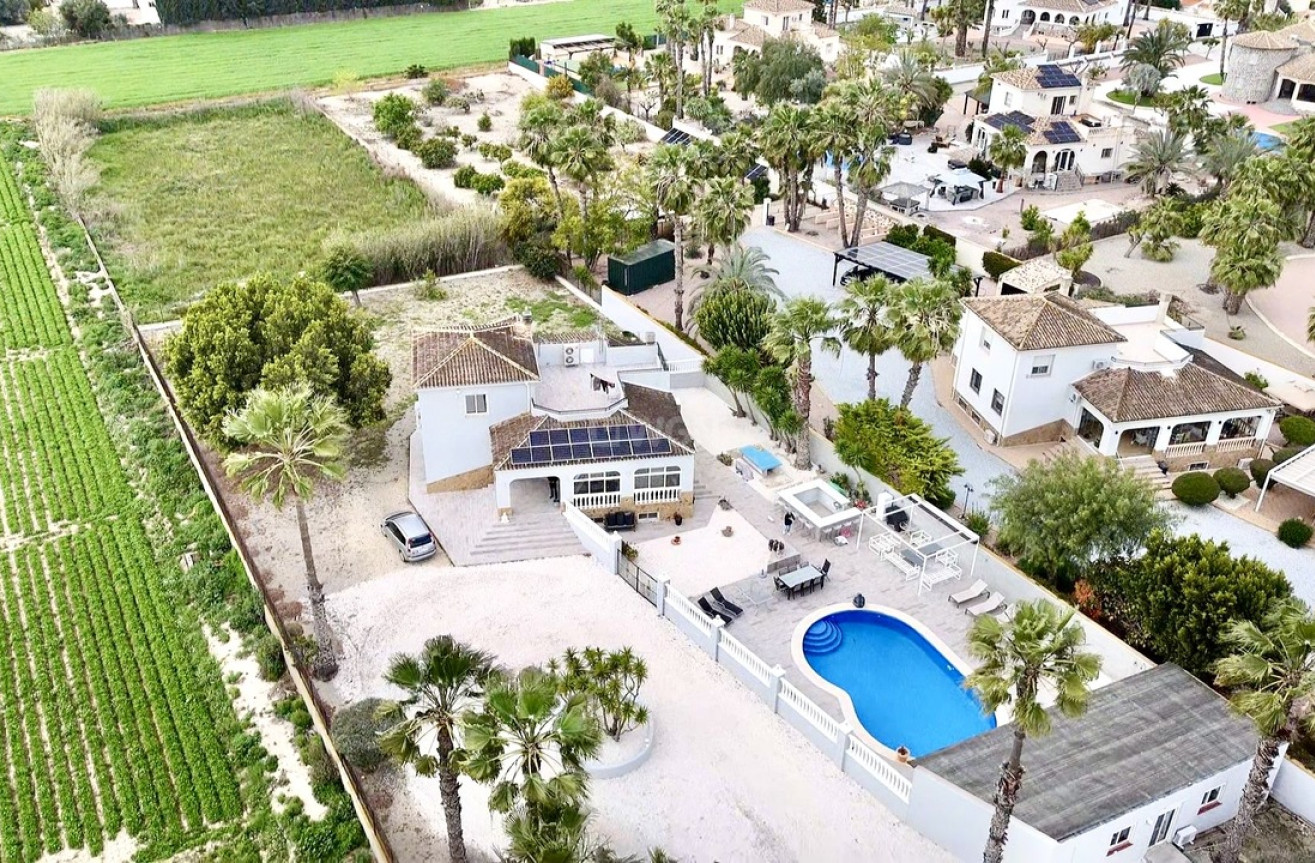 Odsprzedaż - Villa - Catral - Costa Blanca