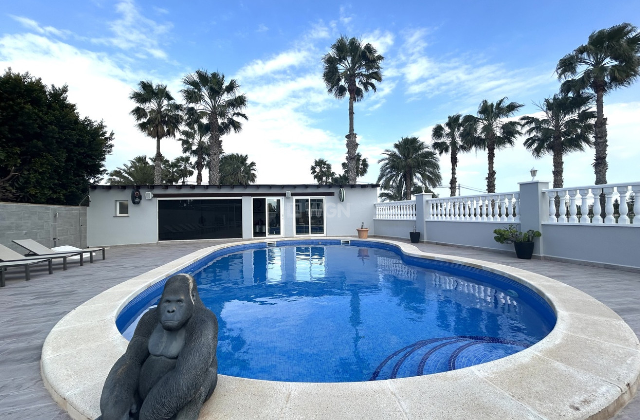Odsprzedaż - Villa - Catral - Costa Blanca