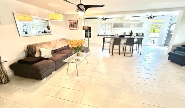 Odsprzedaż - Villa - Catral - Costa Blanca