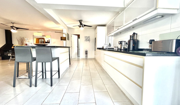 Odsprzedaż - Villa - Catral - Costa Blanca