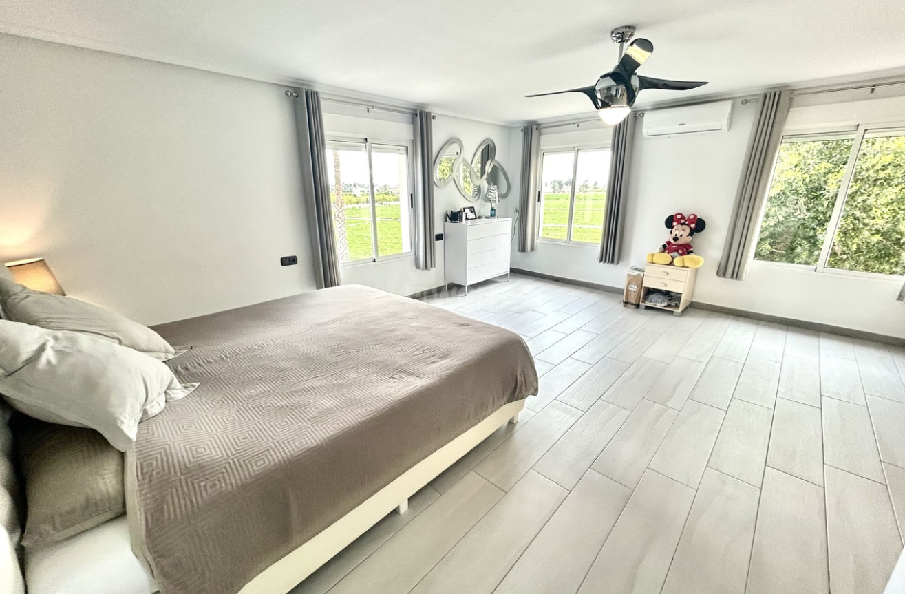 Odsprzedaż - Villa - Catral - Costa Blanca