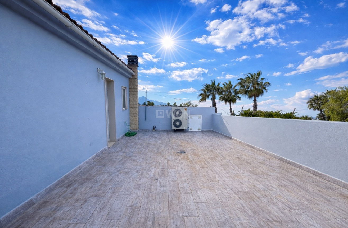 Odsprzedaż - Villa - Catral - Costa Blanca