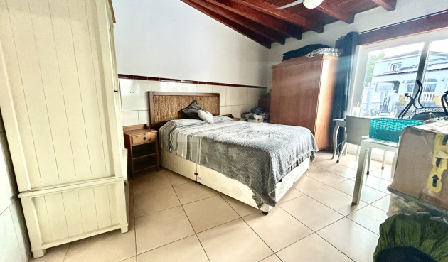 Odsprzedaż - Villa - Catral - Costa Blanca
