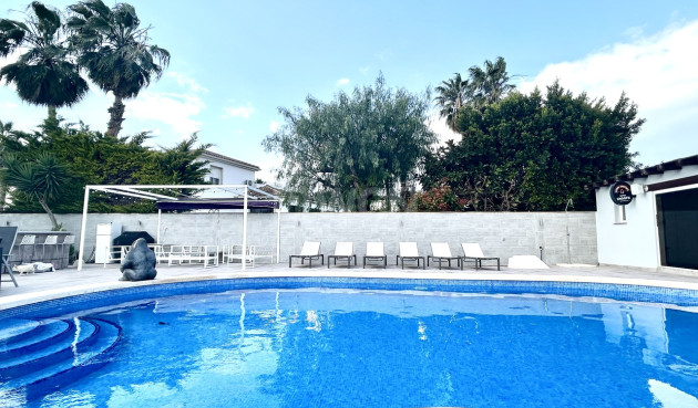 Odsprzedaż - Villa - Catral - Costa Blanca