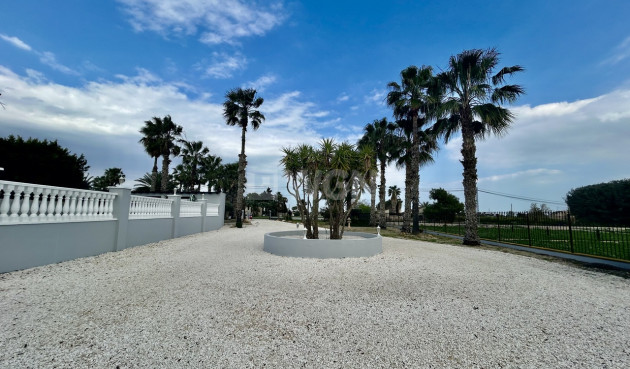 Odsprzedaż - Villa - Catral - Costa Blanca
