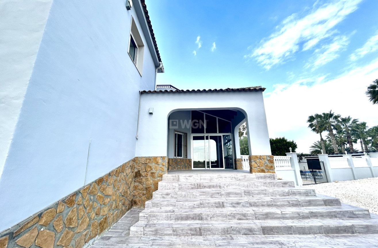 Odsprzedaż - Villa - Catral - Costa Blanca