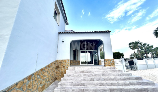 Odsprzedaż - Villa - Catral - Costa Blanca