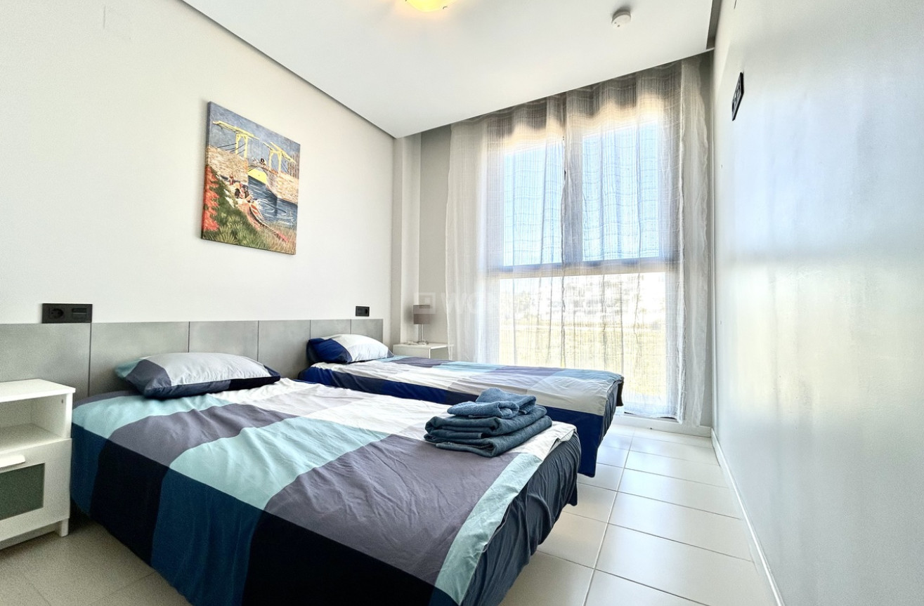 Odsprzedaż - Mieszkanie w bloku - Villamartin - Costa Blanca