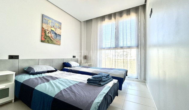 Odsprzedaż - Mieszkanie w bloku - Villamartin - Costa Blanca