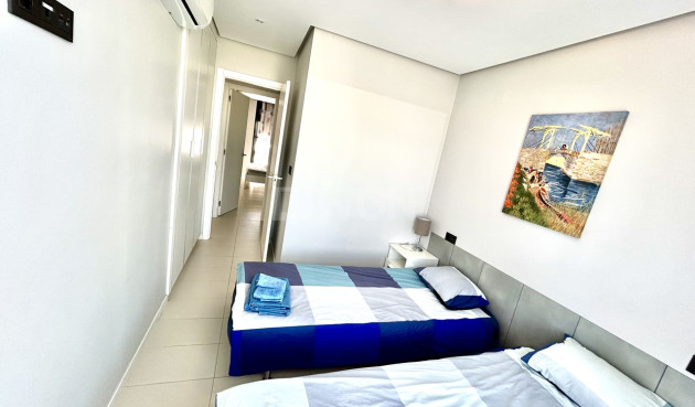 Odsprzedaż - Mieszkanie w bloku - Villamartin - Costa Blanca