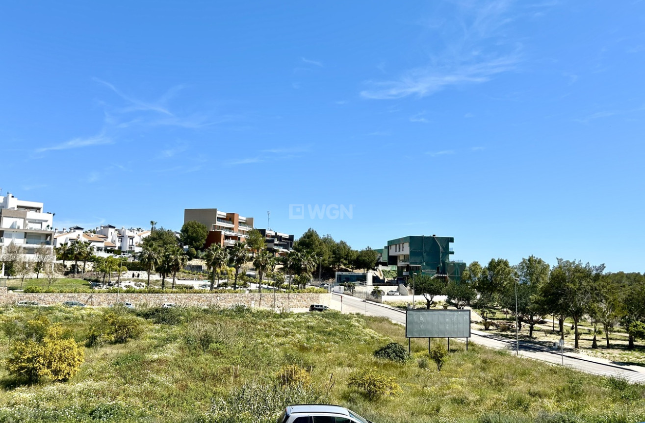 Odsprzedaż - Mieszkanie w bloku - Villamartin - Costa Blanca