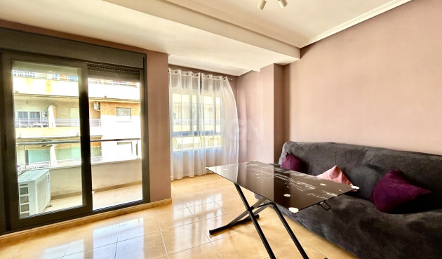 Odsprzedaż - Mieszkanie w bloku - Torrevieja - Costa Blanca