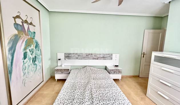 Odsprzedaż - Mieszkanie w bloku - Torrevieja - Costa Blanca