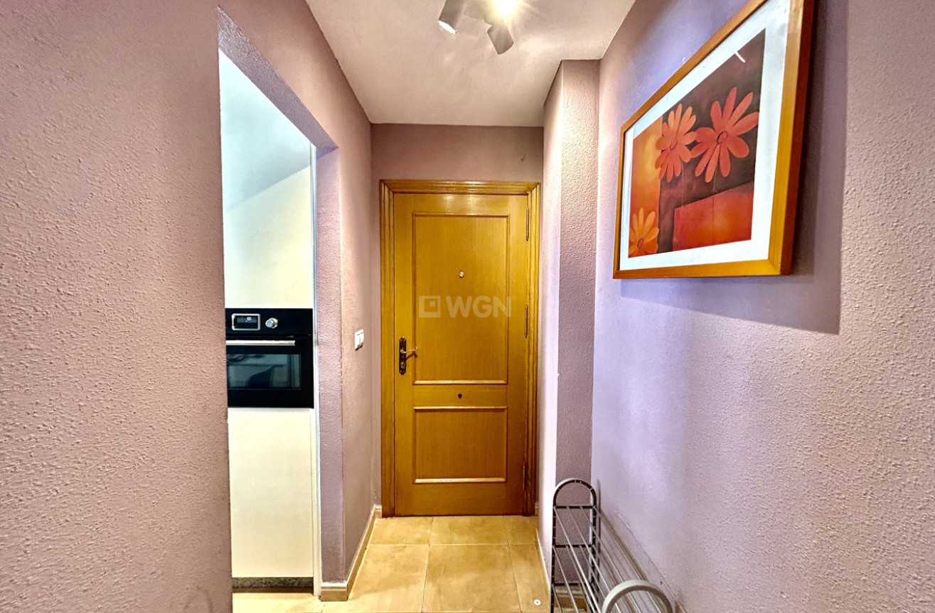 Odsprzedaż - Mieszkanie w bloku - Torrevieja - Costa Blanca