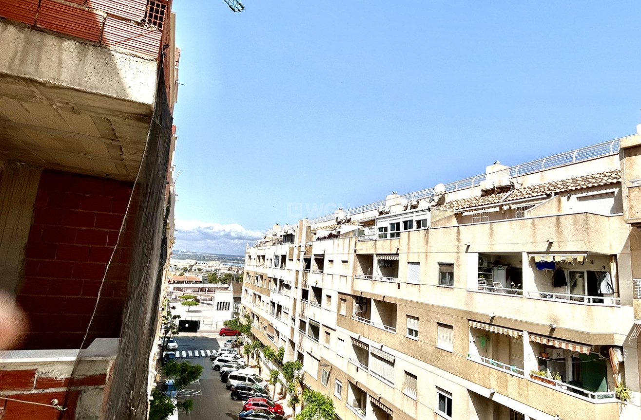Odsprzedaż - Mieszkanie w bloku - Torrevieja - Costa Blanca
