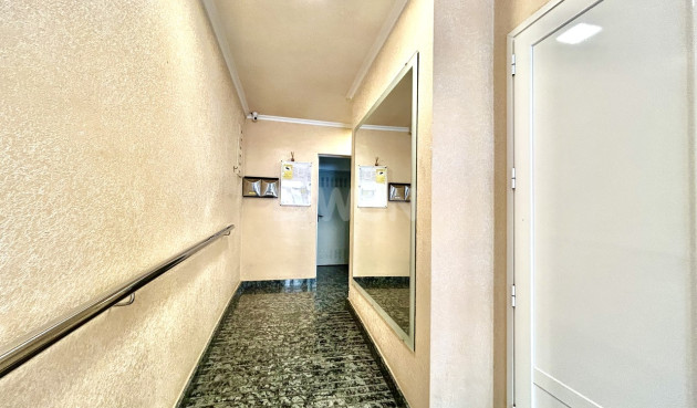 Odsprzedaż - Mieszkanie w bloku - Torrevieja - Costa Blanca