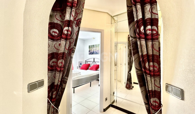 Odsprzedaż - Mieszkanie w bloku - Los Altos - Costa Blanca