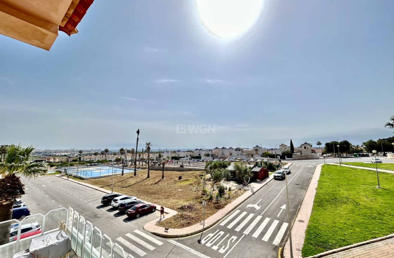 Odsprzedaż - Mieszkanie w bloku - Los Altos - Costa Blanca