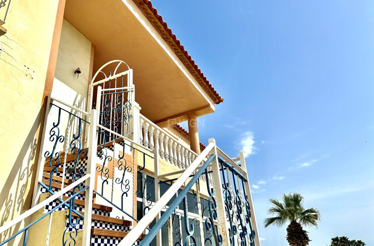 Odsprzedaż - Mieszkanie w bloku - Los Altos - Costa Blanca