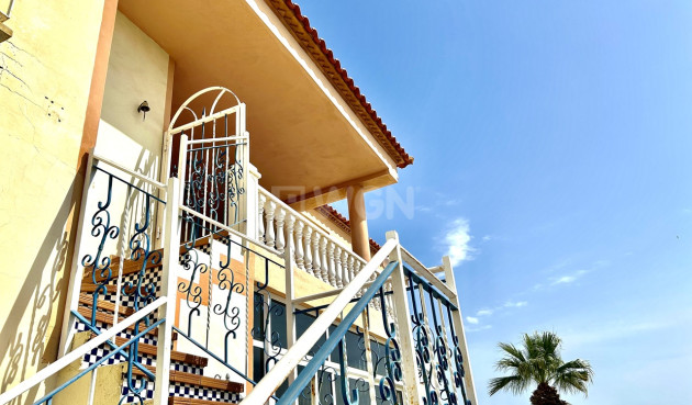 Odsprzedaż - Mieszkanie w bloku - Los Altos - Costa Blanca