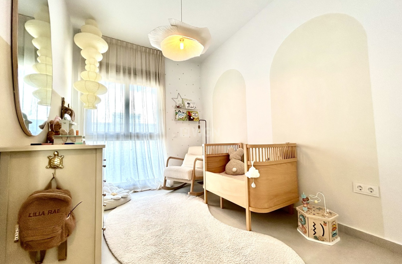 Odsprzedaż - Villa - Las Filipinas - Inland