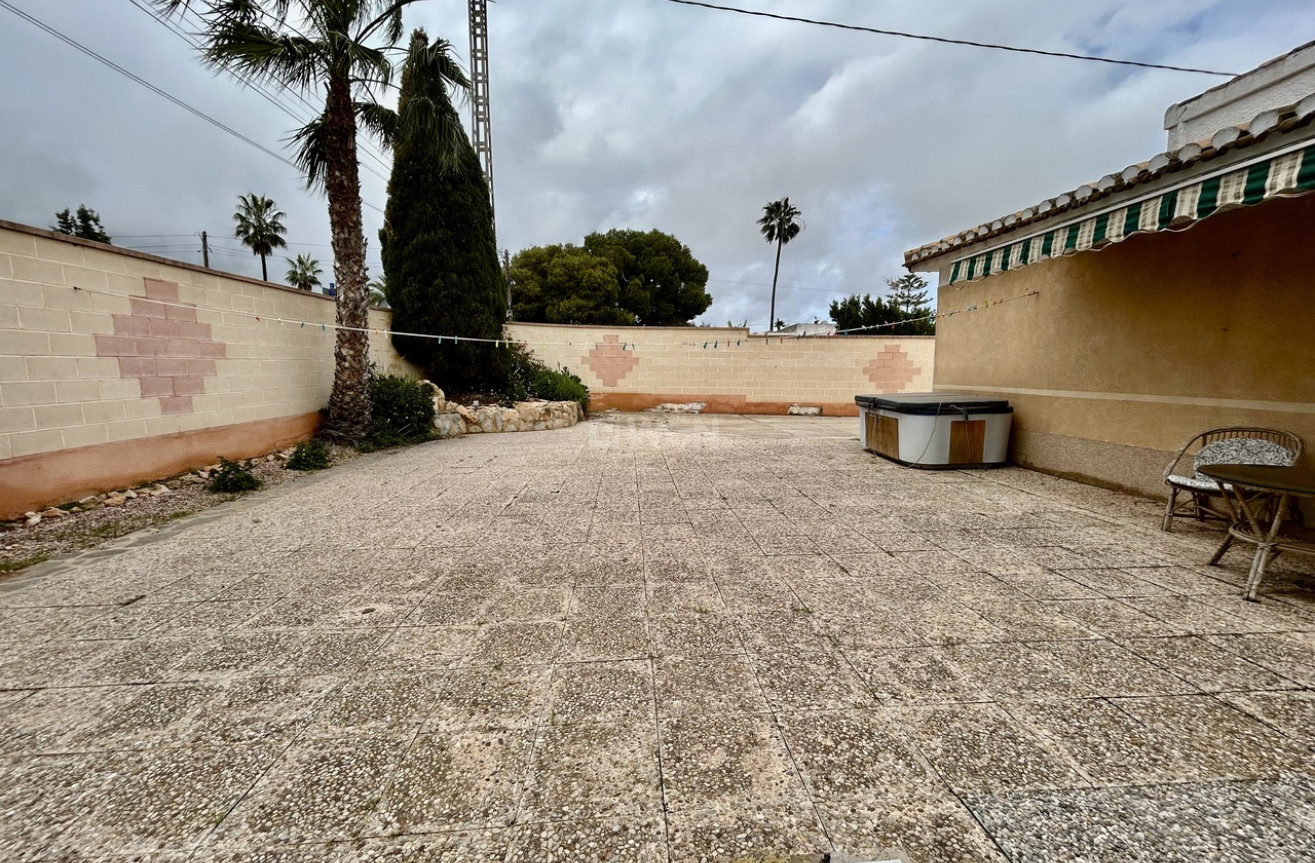 Odsprzedaż - Villa - Cabo Roig - Costa Blanca