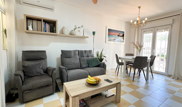 Odsprzedaż - Villa - Torrevieja - Costa Blanca