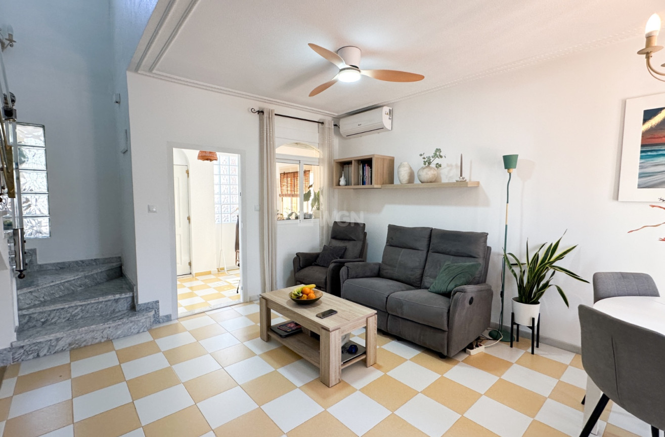 Odsprzedaż - Villa - Torrevieja - Costa Blanca