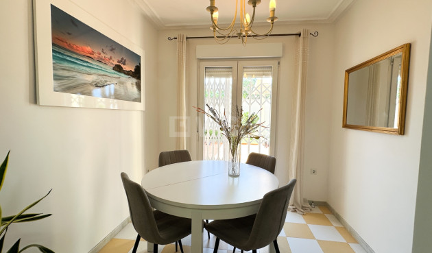 Odsprzedaż - Villa - Torrevieja - Costa Blanca