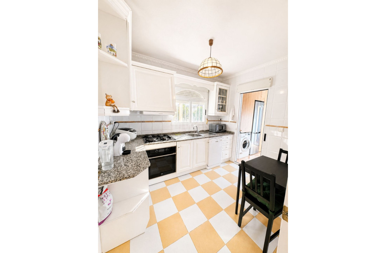 Odsprzedaż - Villa - Torrevieja - Costa Blanca