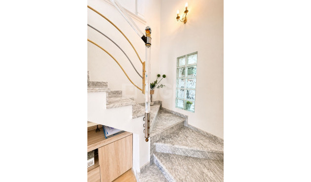 Odsprzedaż - Villa - Torrevieja - Costa Blanca