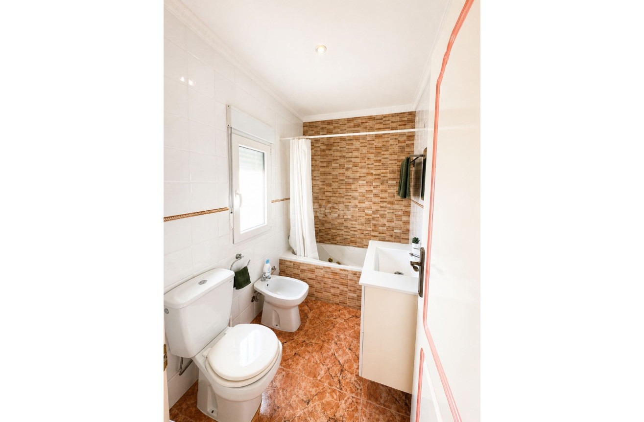 Odsprzedaż - Villa - Torrevieja - Costa Blanca