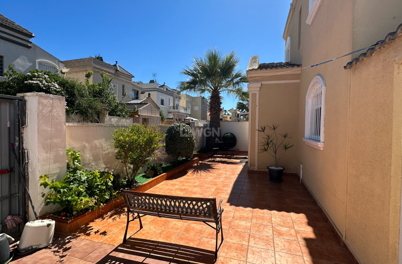 Odsprzedaż - Villa - Torrevieja - Costa Blanca