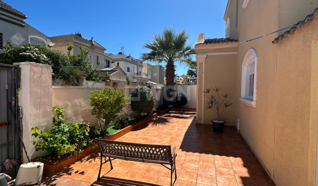 Odsprzedaż - Villa - Torrevieja - Costa Blanca