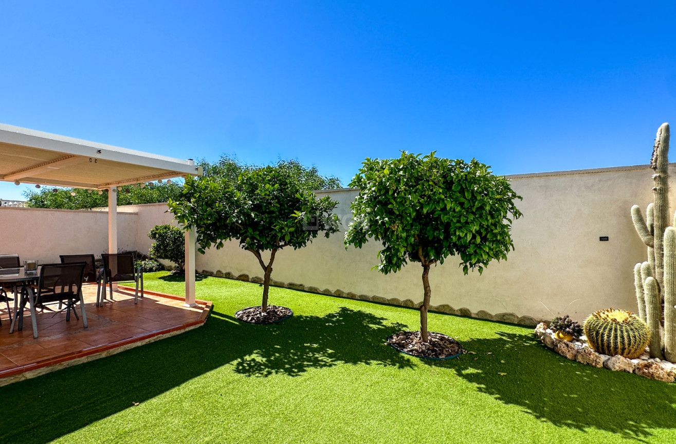 Odsprzedaż - Villa - Torrevieja - Costa Blanca