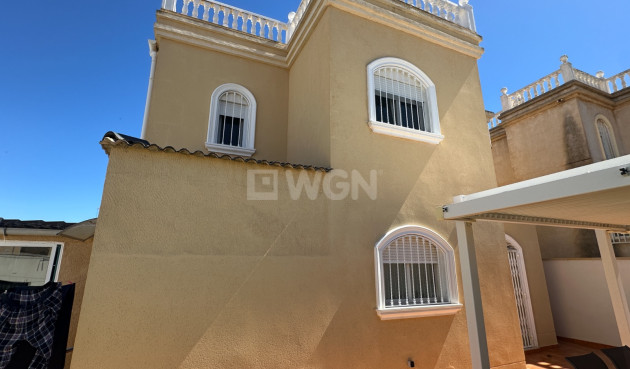 Odsprzedaż - Villa - Torrevieja - Costa Blanca
