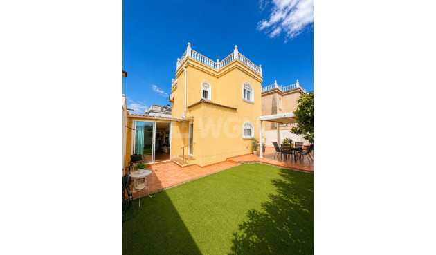 Odsprzedaż - Villa - Torrevieja - Costa Blanca