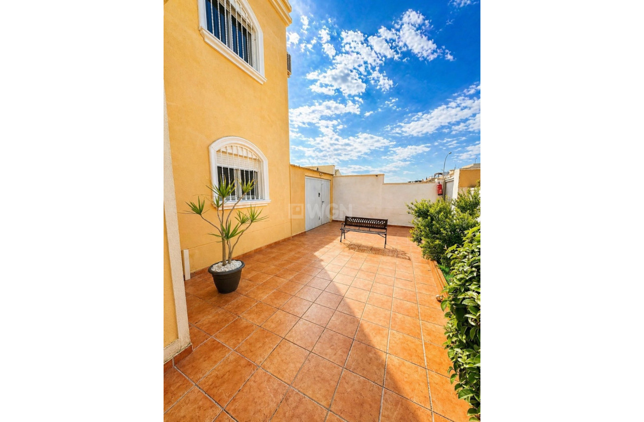 Odsprzedaż - Villa - Torrevieja - Costa Blanca