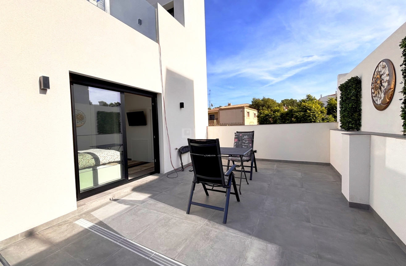 Odsprzedaż - Villa - Villamartin - Costa Blanca