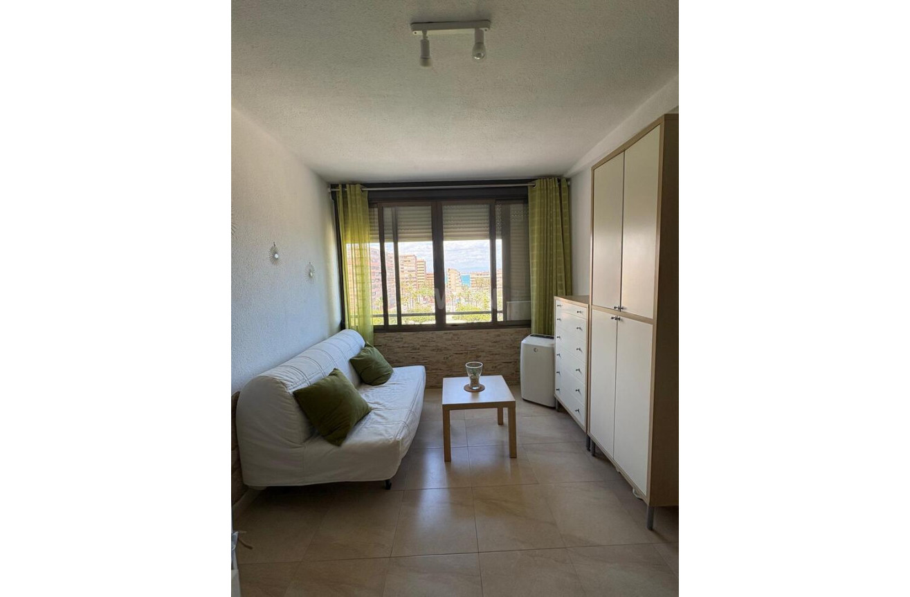 Odsprzedaż - Mieszkanie w bloku - Torrevieja - Cabo Cervera