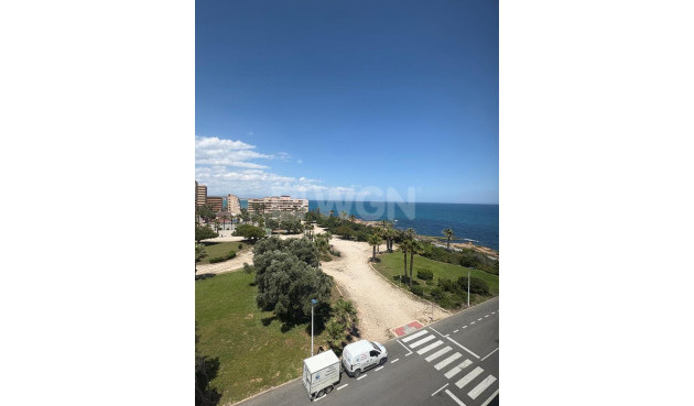 Odsprzedaż - Mieszkanie w bloku - Torrevieja - Cabo Cervera