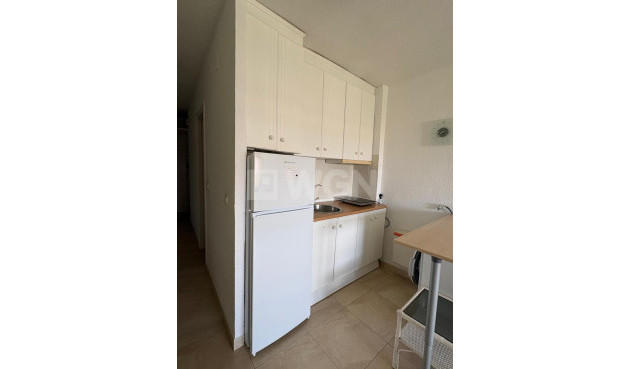 Odsprzedaż - Mieszkanie w bloku - Torrevieja - Cabo Cervera