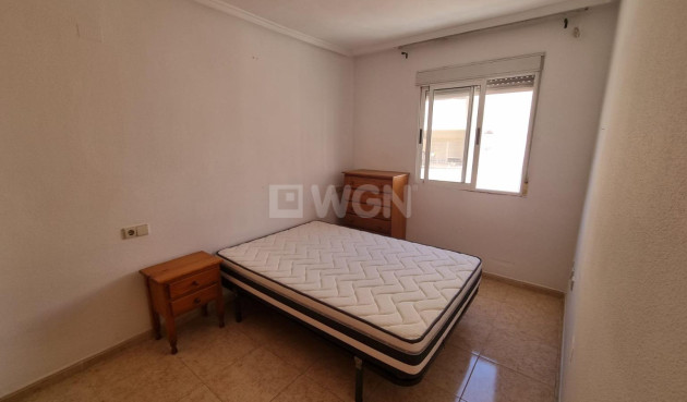 Odsprzedaż - Mieszkanie w bloku - Torrevieja - El Molino