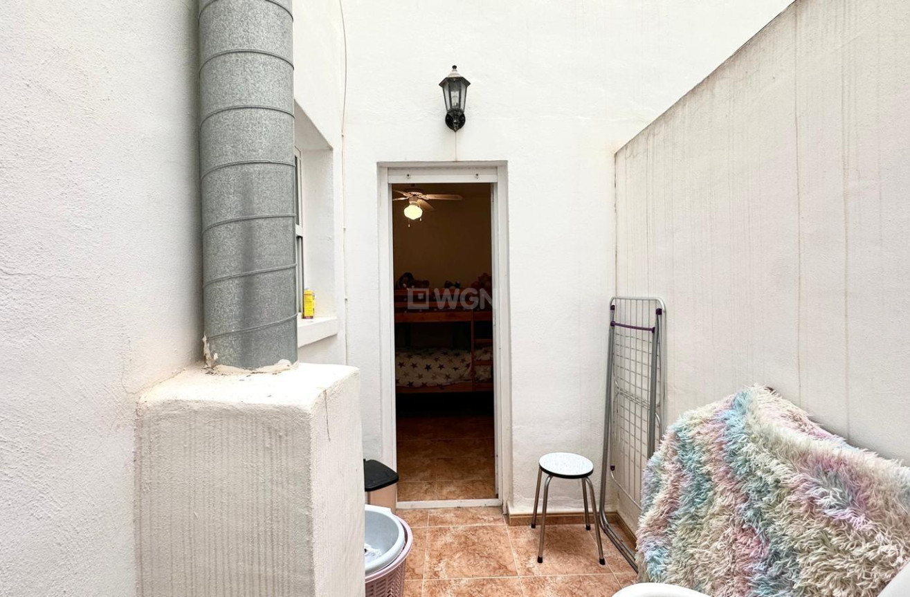 Odsprzedaż - Mieszkanie w bloku - Torrevieja - Centro