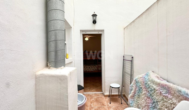 Odsprzedaż - Mieszkanie w bloku - Torrevieja - Centro