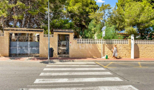Odsprzedaż - Villa - Torrevieja - Costa Blanca