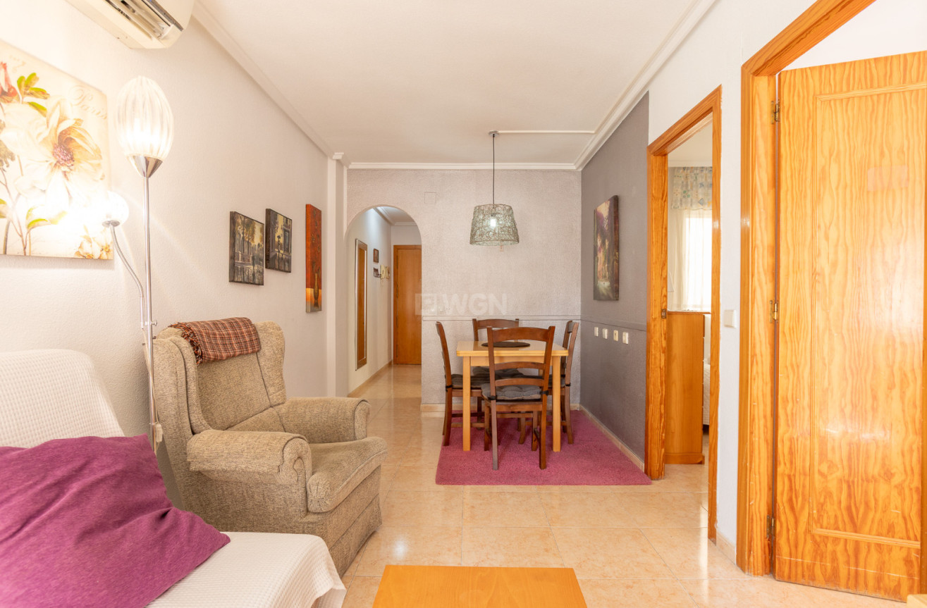 Odsprzedaż - Mieszkanie w bloku - Torrevieja - Costa Blanca