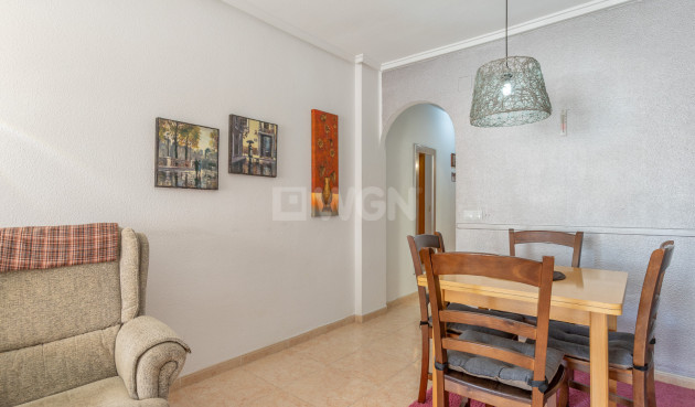 Odsprzedaż - Mieszkanie w bloku - Torrevieja - Costa Blanca