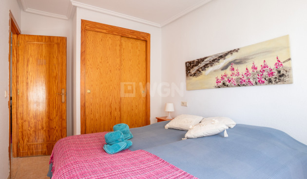 Odsprzedaż - Mieszkanie w bloku - Torrevieja - Costa Blanca