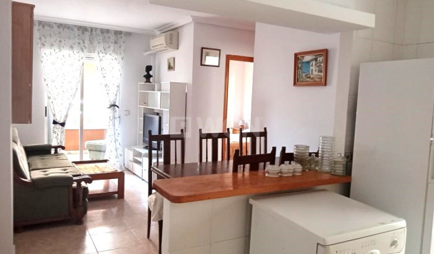 Odsprzedaż - Mieszkanie w bloku - Torrevieja - El Molino